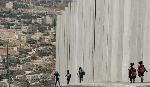 Kerry a tort: en Israël, il se peut qu’il n’y ait jamais d’apartheid; en Cisjordanie, il est d’ores et déjà là