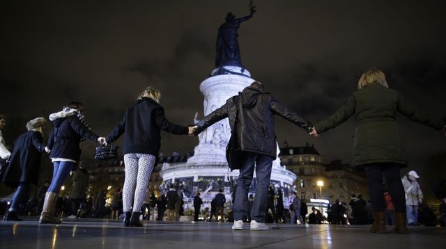 Rassemblement dimanche 28 septembre place de la République