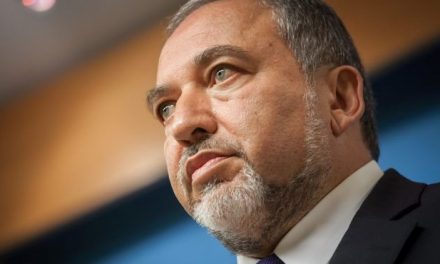 Lieberman: “Le statu quo de Nétanyahou a échoué,  Israël doit trouver un accord de paix.”