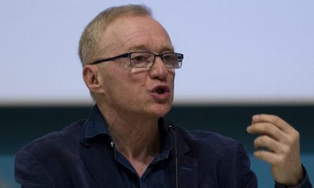 “David Grossman reçoit le Prix d’Israël” & « I have a dream…” — Enregistrements de 2 émissions du magazine en français de la radio israélienne