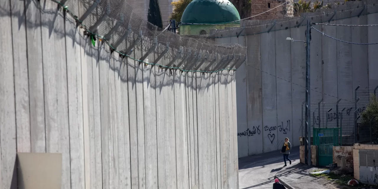 Shaul Arieli, Sivan Hirsch-Hoefler et Gilad Hirschberger : « Jusqu’au 7 octobre, nous avons ignoré le problème palestinien. Aujourd’hui, nous en payons le prix »