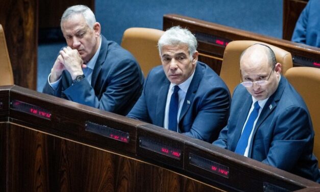 Shaul Arieli : Le camp de centre-gauche a autorisé une annexion rampante et a remplacé la politique par un « style » étatique.