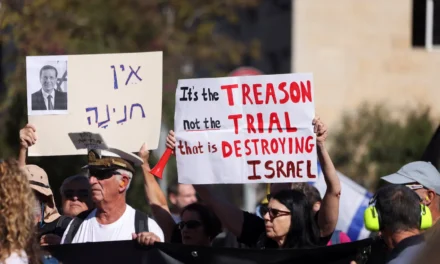 Dahlia Scheindlin : Coup de grâce porté au cadavre : la demande de grâce de Netanyahu achève l’agonie du droit en Israël